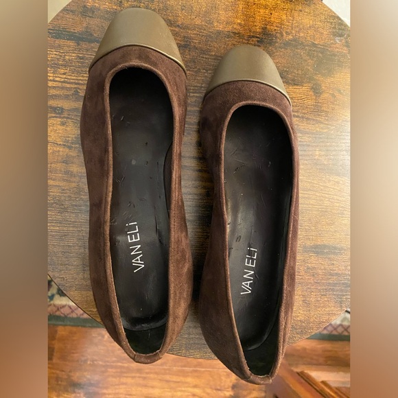 Vaneli Brown Suede Flats, Capped Toe - Picture 7 of 9